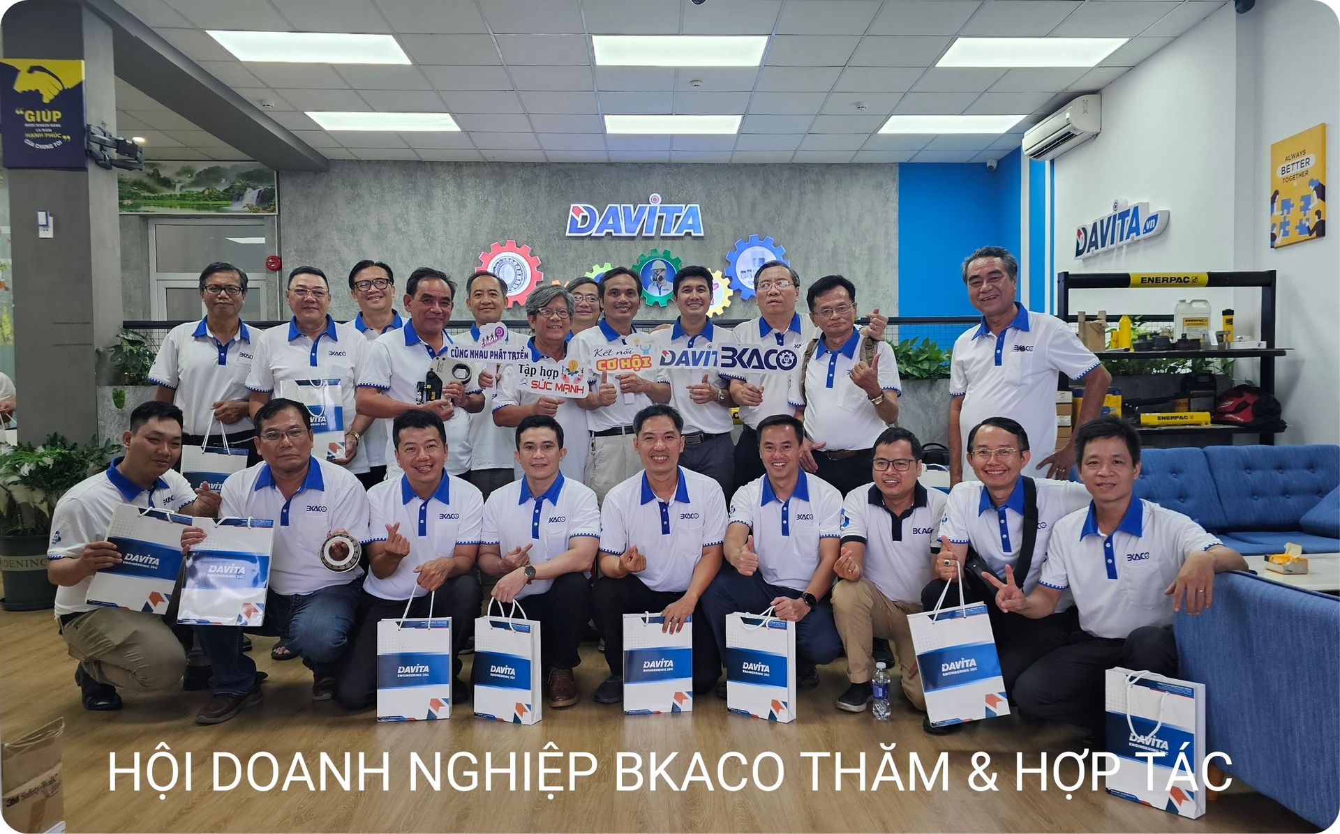 Hợp tác kỹ thuật Davita và BKACo Group