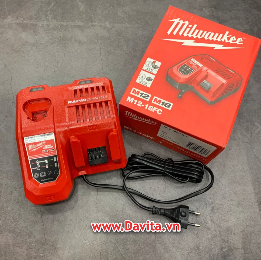 Sạc pin nhanh Milwaukee M12-18FC, dùng cho pin 12V và 18V