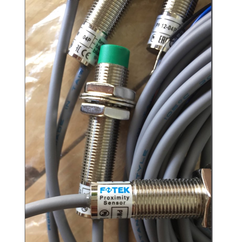 [EIDV03930] Proximity FOTEK Sensor P/N: PM12-04P PNP-NO